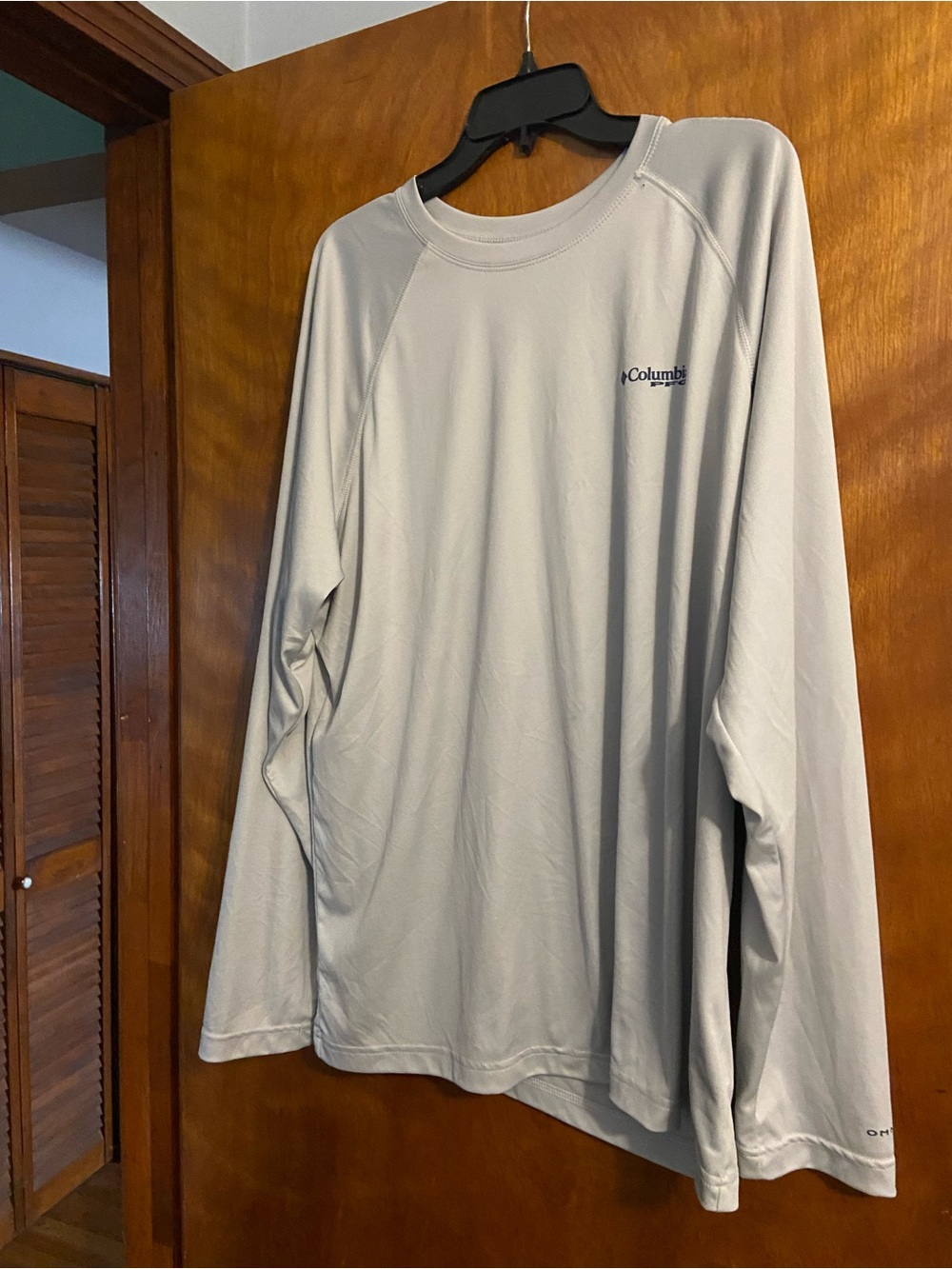 Columbia Men's Long-Sleeve Performance Tee - Light Gray